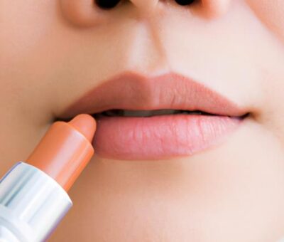 Best Moisturizing Lipstick For Dry Lips